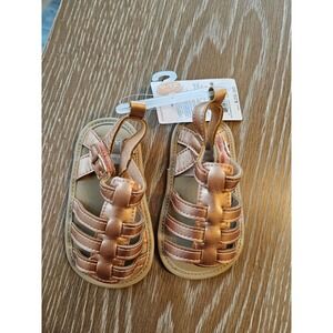 Carter's baby girl sandals 9-12 mos
